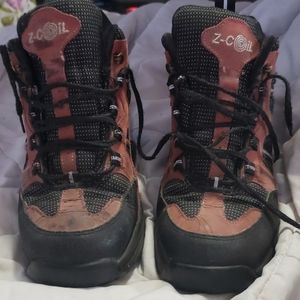 Z coil hiking shoes